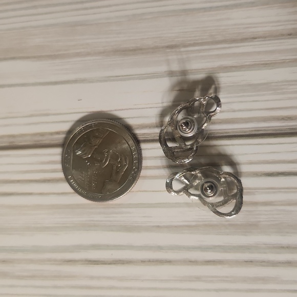 Vintage Earrings and Necklace - Picture 5 of 6